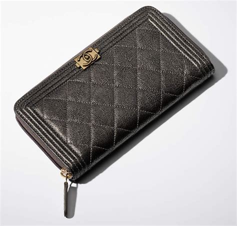 chanel zipped wallet euro price